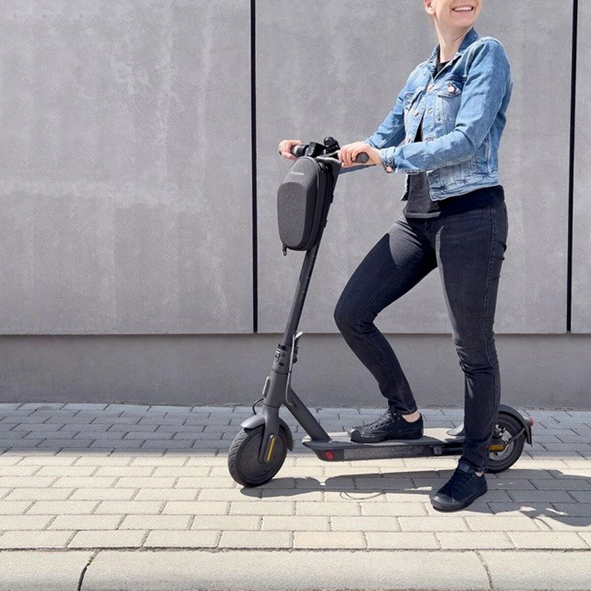 V3HBF9E4C3D4732BE542F298F41197BE93FR6468118P10