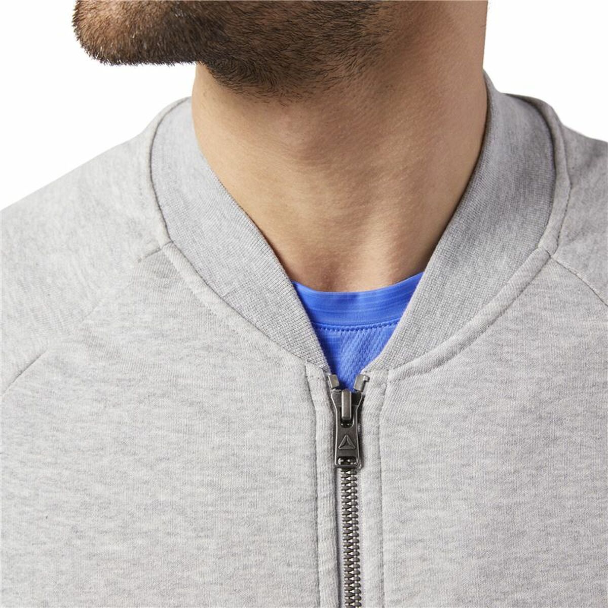 V6H1C0D0191DA94723F6C8EE43136E3E4C3R4487853P6